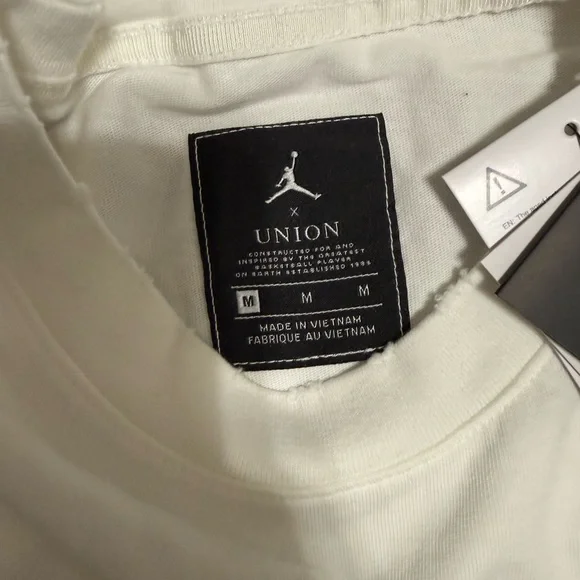 UNION x Jordan Longsleeve - Picture 2 of 3